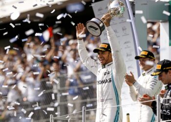 antonelli schrijft f1 geschiedenis met zege in japan