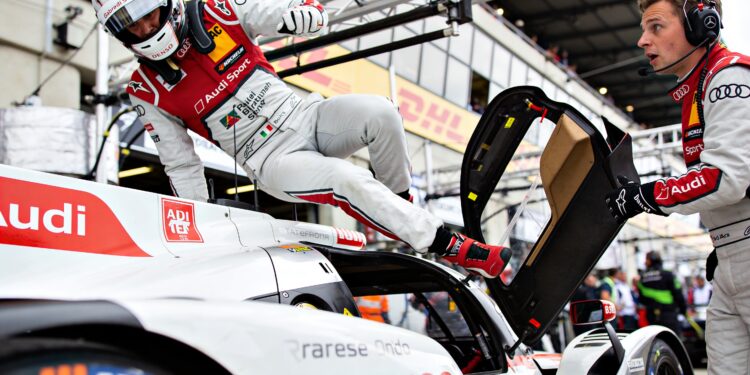 bortoleto struikelt spectaculair uit auto na japanse gp