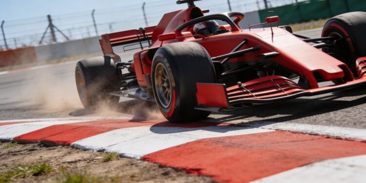 cadillac ziet lichtpuntjes in japan met nieuwe upgrades