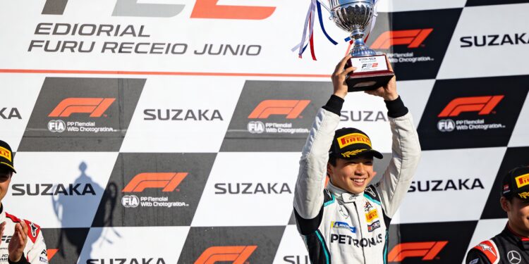 champagneverbod voor kimi antonelli na zege in japan