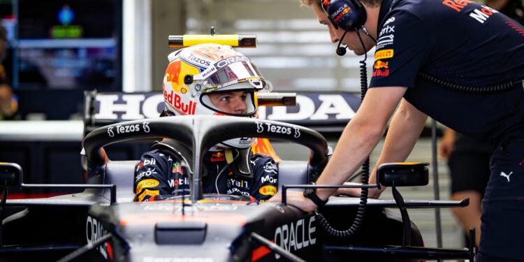 hadjar test red bull bolide tijdens pirelli test suzuka