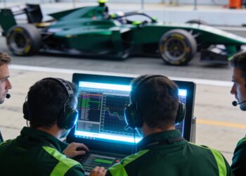 hamilton vreest achteruitgang ferrari door sterker mclaren