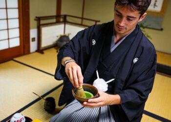 japan gp hamilton leclerc duiken in unieke japanse tradities