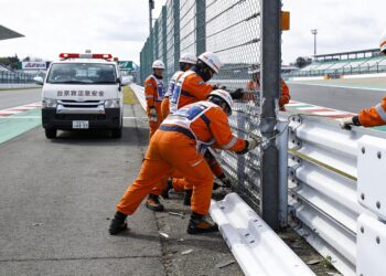 japanse gp start later door zware crash in voorprogramma