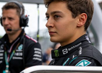 kimi antonelli verdeelt itali tifosi twijfelen tussen rood en zilver