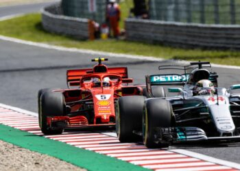 mercedes softwarebug nekt george russell in japan