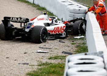 oliver bearman crasht zwaar in japan veiligheid nieuwe f1 auto s ter discussie