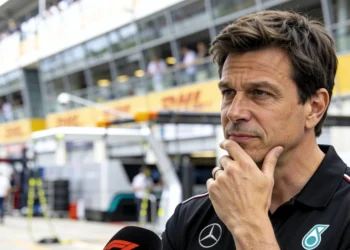 Wolff in tweestrijd over terugkeer Horner: