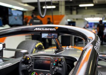 oscar piastri bekritiseert virtuele spiegels na fia waarschuwing