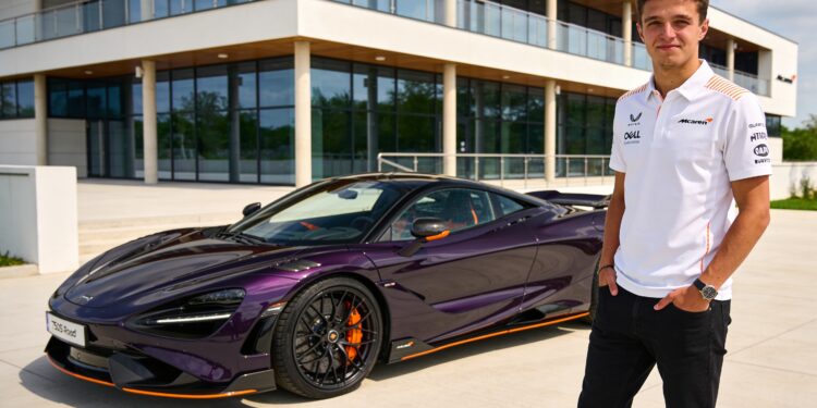oscar piastri pronkt met unieke mclaren 750s papaya details