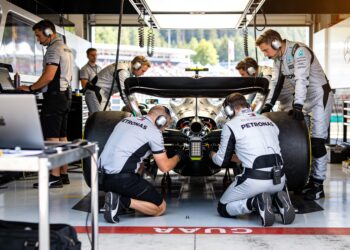 spanning stijgt voor kwalificatie japanse gp wie pakt pole