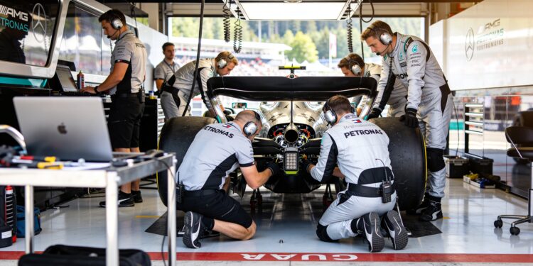spanning stijgt voor kwalificatie japanse gp wie pakt pole