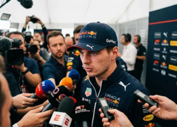 FIA zwijgt na Verstappen-incident Coulthard verbaasd