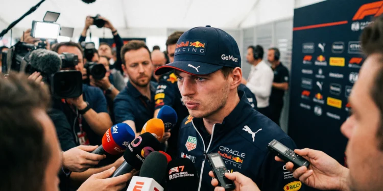 FIA zwijgt na Verstappen-incident Coulthard verbaasd