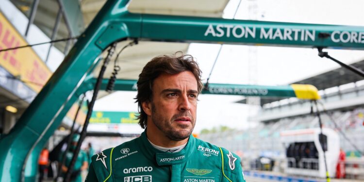 alonso stelt pensioen uit stoppen wordt moeilijk t