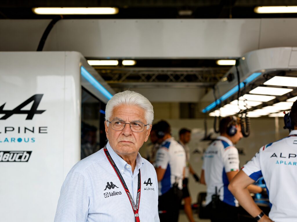 alpine bevestigt toewijding aan f1 project via briatore