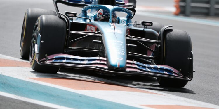 alpine schittert van hekkensluiter naar top middenveld in 2026