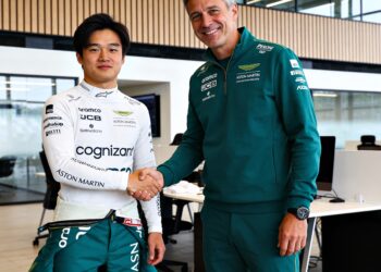 aston martin contracteert chinees toptalent zhenru