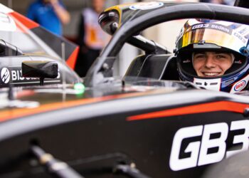bedrin domineert gb3 kwalificatie met dubbele pole
