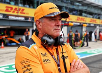 brown waarschuwt onverstandig om red bull nu al af