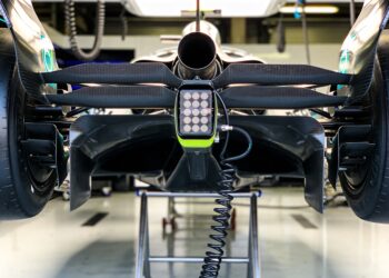 brundle eist fia actie na gebrekkige f1 motorproblemen