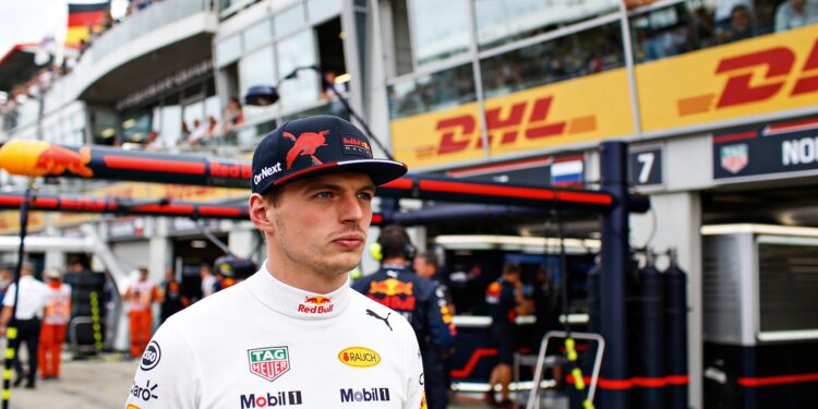 brundle max verstappen blijft in f1 onder n voorwaarde