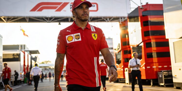 brundle overtuigd hamilton kan met ferrari wereldt