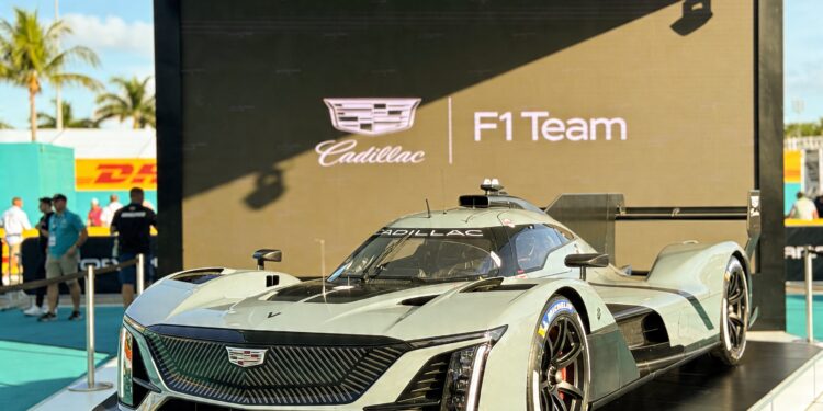 cadillac onthult gratis f1 fanbeleving in miami 2026