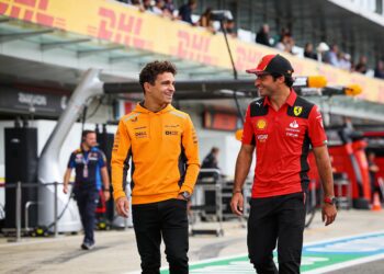 carlando is terug norris en sainz herenigd voor quadrant