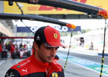 charles leclerc s f1 titelkansen slinken na veelbelovende start