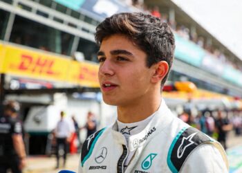 d rksen indycar coureurs in f2 tonen competitiviteit juniorenklasse