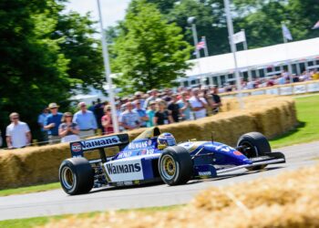 damon hill keert terug met williams fw18 op goodwood 2026