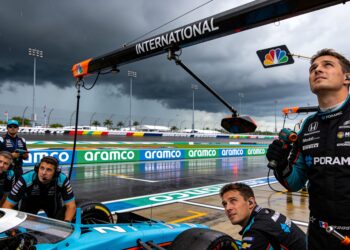 dreigende regen zet f1 terugkeer in miami op scher