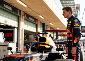 f1 baas voorspelt comeback voor red bull en versta