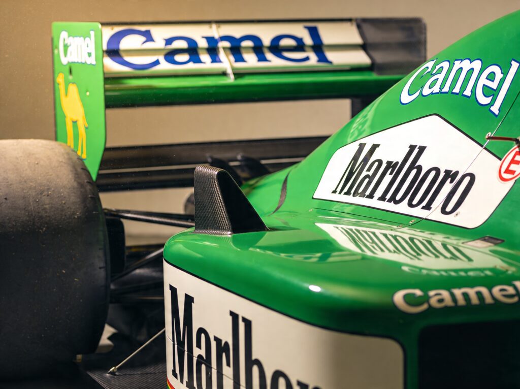f1 com blikt terug 10 iconische retro livery s die we terug willen zien