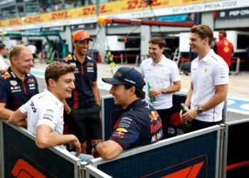 f1 coureurs duiken in het generatiespel wie kent vhs nog