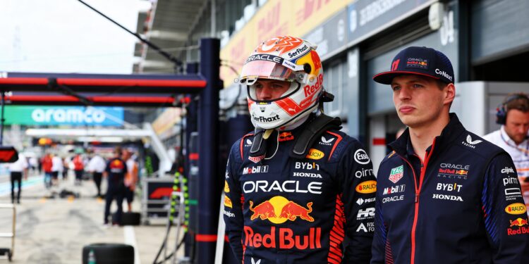 f1 fans wijzen lawson aan als opvolger van verstap