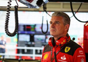 f1 icoon jock clear weigerde samenwerking met mich