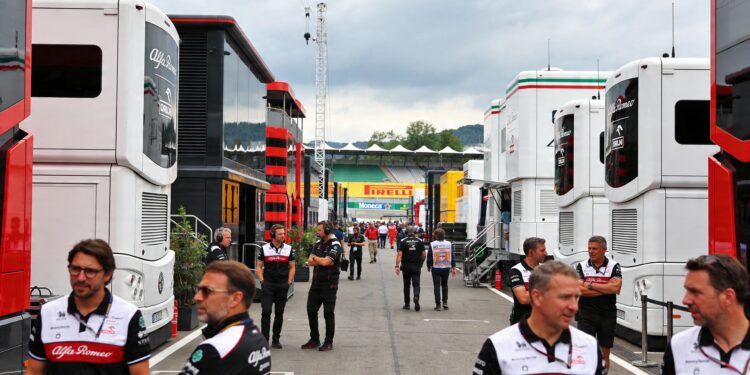 f1 paddock opgeschrikt door grootschalig italiaans