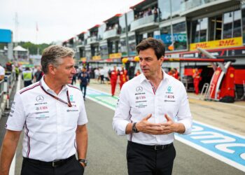 f1 teambazen 2026 grote verschuivingen achter de schermen