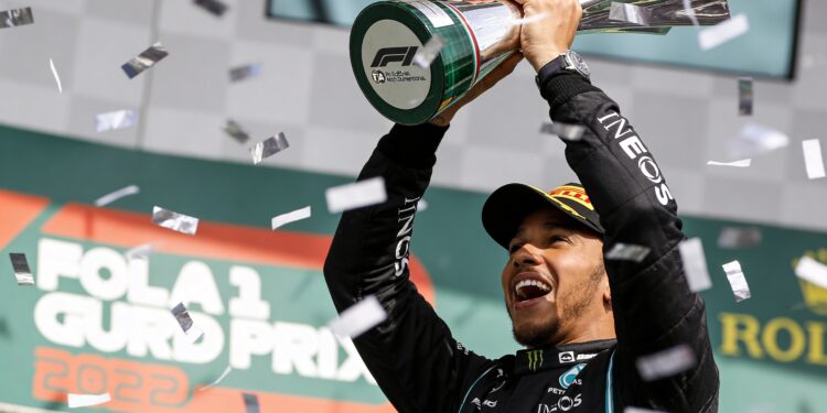 ferrari mist supertalent antonelli mercedes profiteert