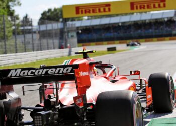 ferrari test geevolueerde macarena vleugel voor gp