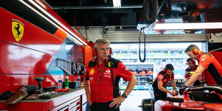 ferrari zet vizier op mercedes na studieweek in ma