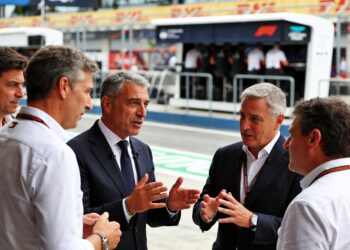 fia en f1 luisteren naar teams na kritiek op 2026