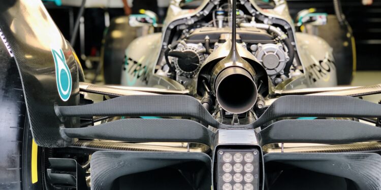 fia onderzoekt nieuw mgu k trucje van mercedes