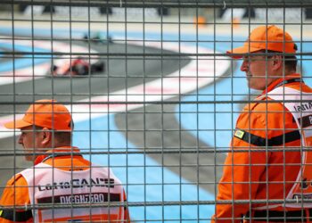 fia rapport meer dan 20 000 f1 vrijwilligers essentieel