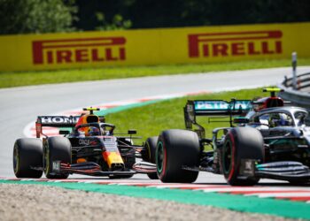 formule 1 fans kiezen inhaalactie van de maand