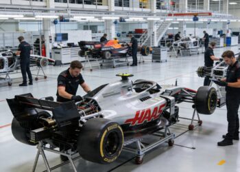 formule 1 s britse motorsport valley het kloppende hart van f1