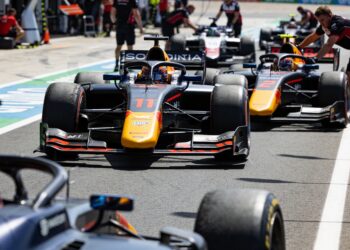 formule 2 debuteert historisch in miami en canada
