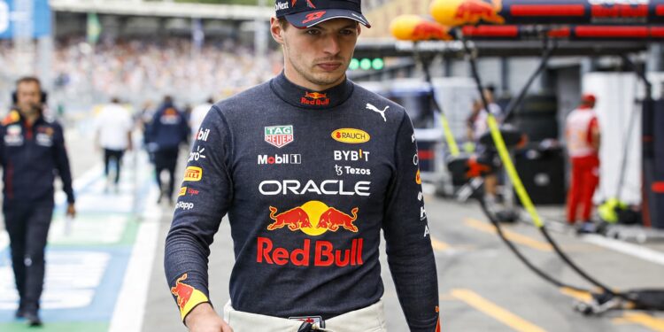 gigantische strijd om max verstappen ontbrandt
